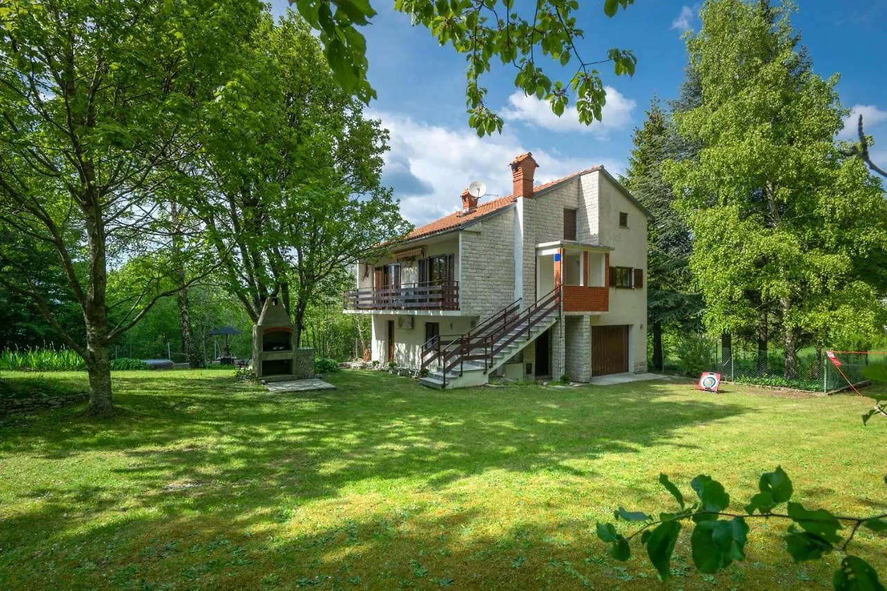 Mountain House Emerald Dream Vela Ucka